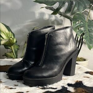 Mossimo Supply Co Black Heeled Boots with Chunky Heel